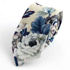 Men’s Slim Ivory Vintage Style Floral Necktie